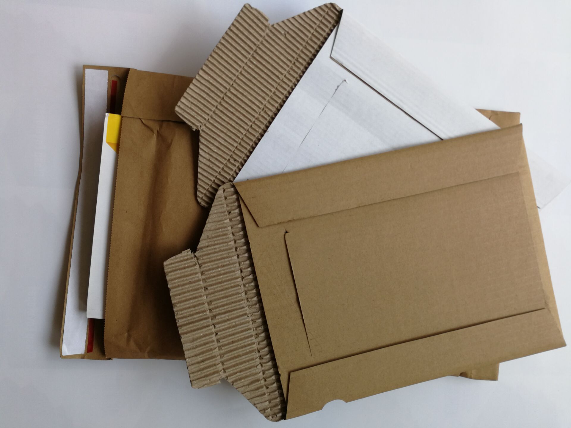 corrugated cardboard mailer